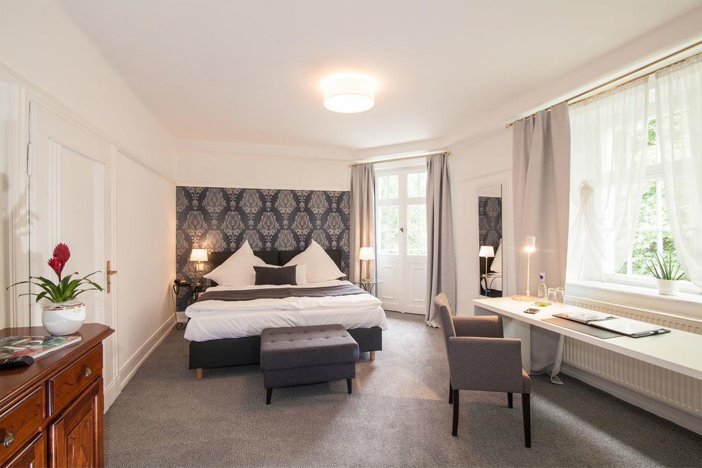 Hofgut Dippelshof Hotel- Und Restaurant Kg Mühltal Eksteriør bilde